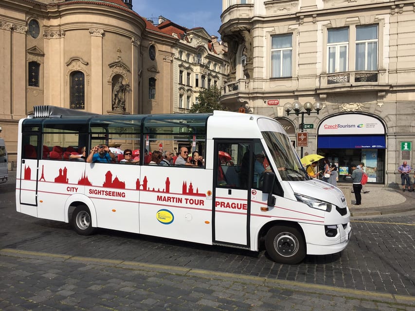 1-Hour Orientation Tour by Bus and Museum story of Prague - The audio commentary in 26 languages