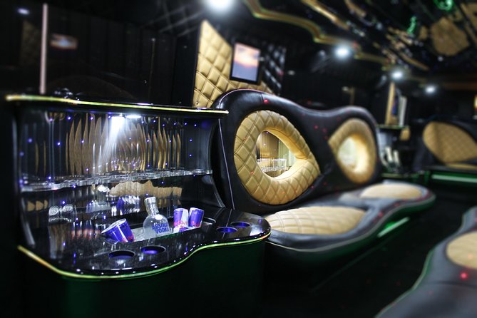 1 Hour Prague Party Hummer Limousine Ride - The one-hour timing requires realistic expectations
