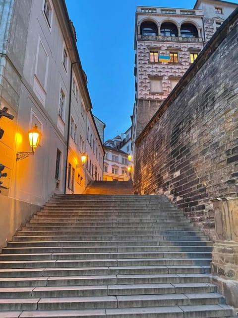1000 years of history! Evening walking foodie tour - What the $184 price really includes