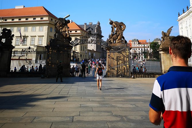 3-hour Private Prague Castle Walking Tour - Why a private visit helps at Prague Castle