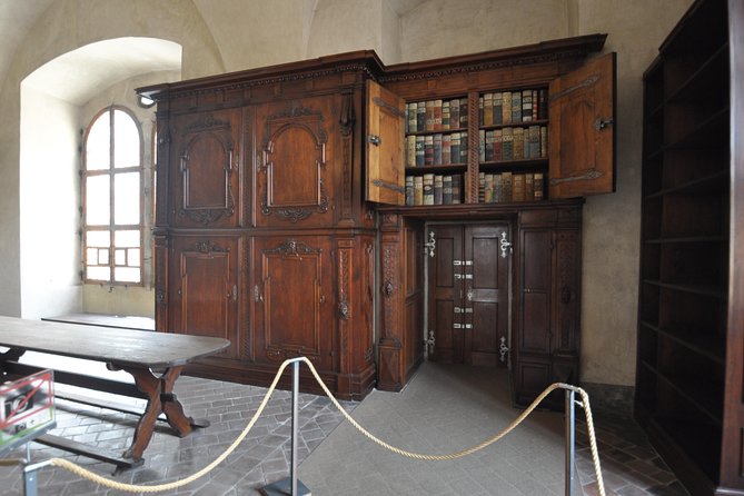 A Private Prague Castle & Interior Tour - The Old Royal Palace and the Famous Windows