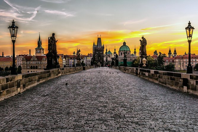 Airport Transfer: Prague to Prague Airport PRG by Business Car - The hotel meeting process, step by step