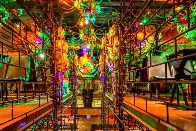Alternative bar tour with dinner in the art district - What this Prague night out is really designed to do
