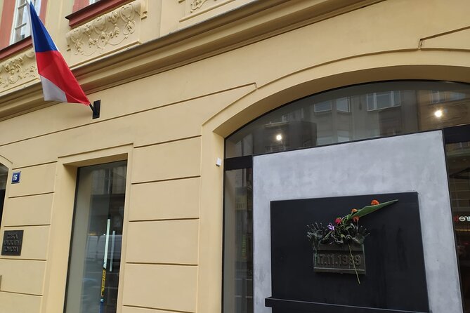 Back to Communism Walking Tour - Who will enjoy this Prague history walk?