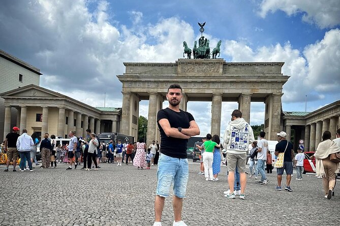Berlin Full Day Tour with Lunch and private transfers from Prague - Brandenburg Gate: the right place to begin
