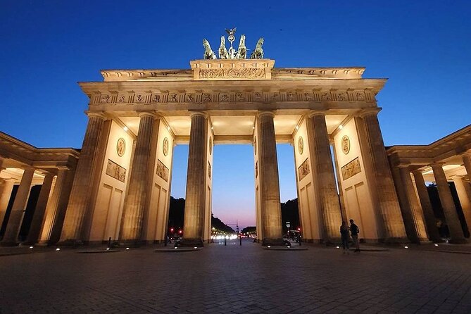 Berlin Full Day Tour with Lunch and private transfers from Prague - Reichstag and Checkpoint Charlie