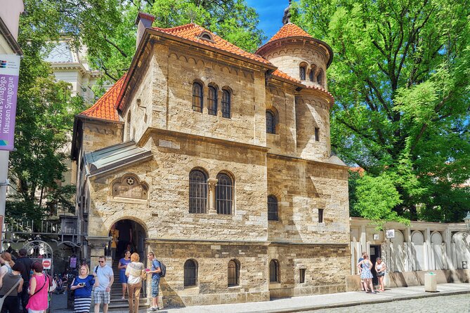 Best of Prague: Private City Walking Tour, Boat Cruise, and Typical Czech Lunch - A traditional Czech lunch in Old Town