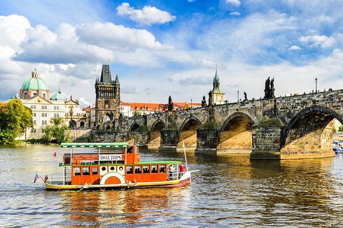 Best of Prague Private Walking Tour (Left and Right Riverbank) - Prague Castle: the grand opening above the city