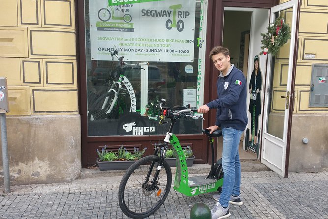 Best Prague Viewpoints: Guided E-Scooter Tour - What the guides add to the ride