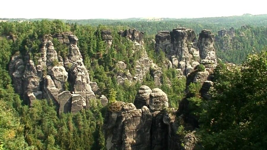 Bohemian Switzerland: Private Day Trip from Prague - Reaching Pravčická Brána