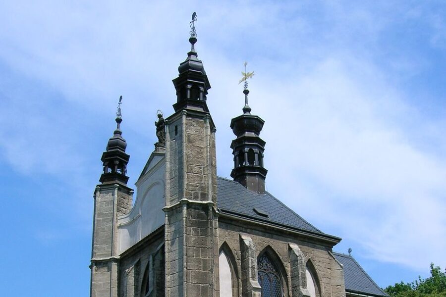 Bone Church and Kutna Hora Private Tour from Prague - Lunch at a traditional Czech restaurant