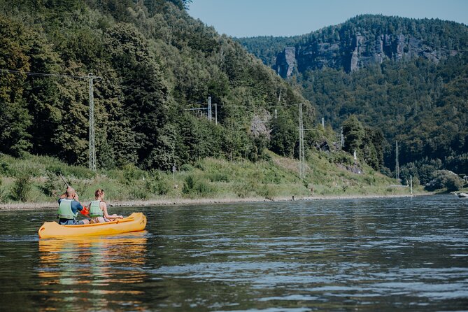 Canoeing on the Elbe river + Bike rental from Děčín to Bad Schandau - Paddling Through Bohemian Switzerland