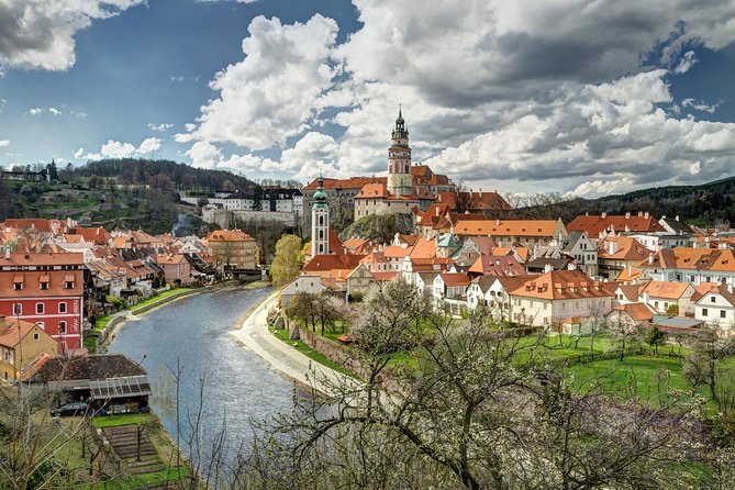 Český Krumlov 20th century tour - Stop Three: Ten Minutes on Hitler’s Arrival