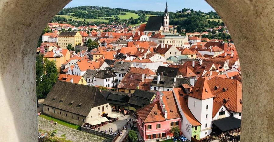 Cesky Krumlov: Insta-Perfect Walk with a Local - Starting at the Moldavite Museum