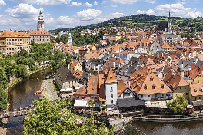 Cesky Krumlov Private day trip from Prague with Lunch and Castle admission - Walking Cesky Krumlov’s medieval center