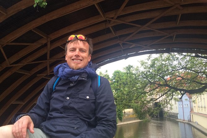 city tour to Prague Castle - Charles Bridge and the John Lennon Wall