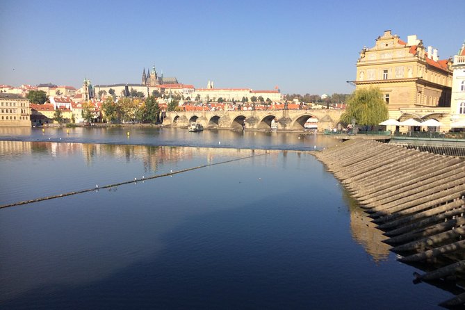 City tour to the top 10 attractions in Prague private tour - Key points at a glance