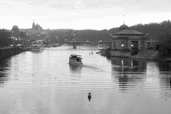 City tour to the top 10 attractions in Prague private tour - The Jewish Quarter and Prague’s more serious stories