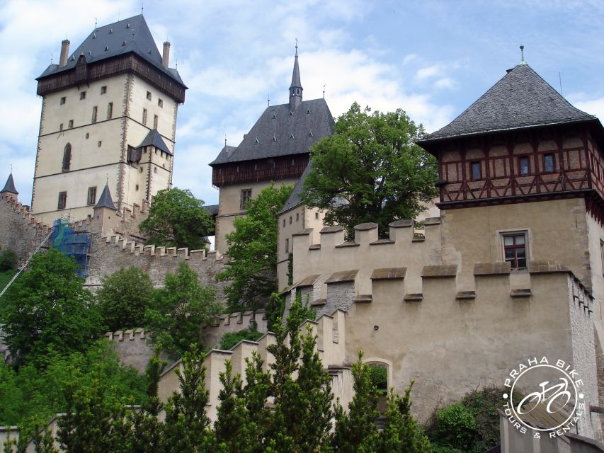 Coutryside e-bike tour to Karlstejn Castle - Why this ride is different from a Prague bike tour