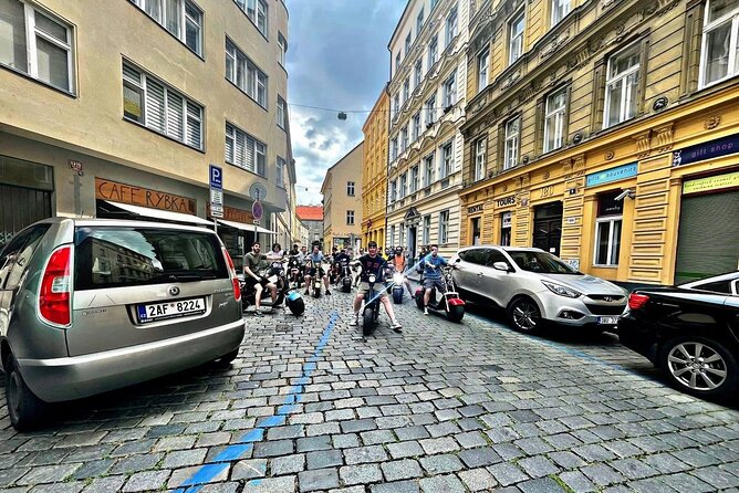 Create your own route on eScooter and enjoy Prague on wheels! - From Pařížská Street to the Jewish Quarter