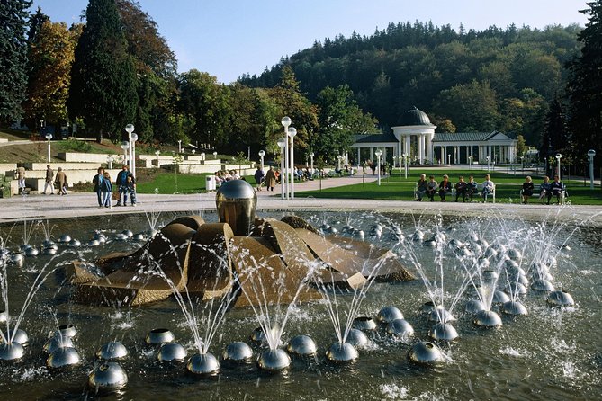 Czech Spas of Karlovy Vary and Marianske Lazne from Prague - Marianske Lazne and the Cross Spring colonnade