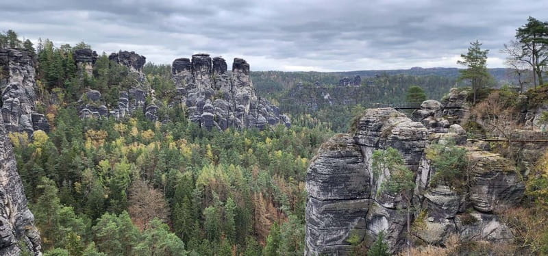 Day trip from Prague to Bohemian and Saxon Switzerland - The walk to Pravčická Gate