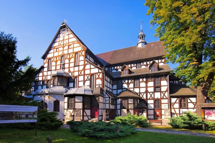 Day Trip to Rock City in Adrspach and Church of Peace - Should you book the Adršpach and Świdnica combination?