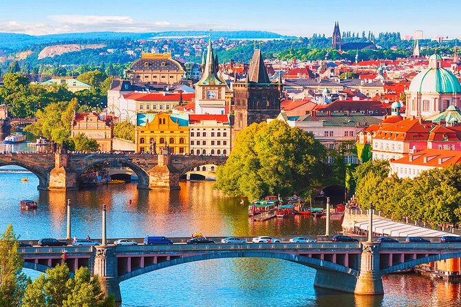 Departure Private Transfer from Prague City to Prague Airport PRG in Car/Van - Booking Details and Cancellation Timing