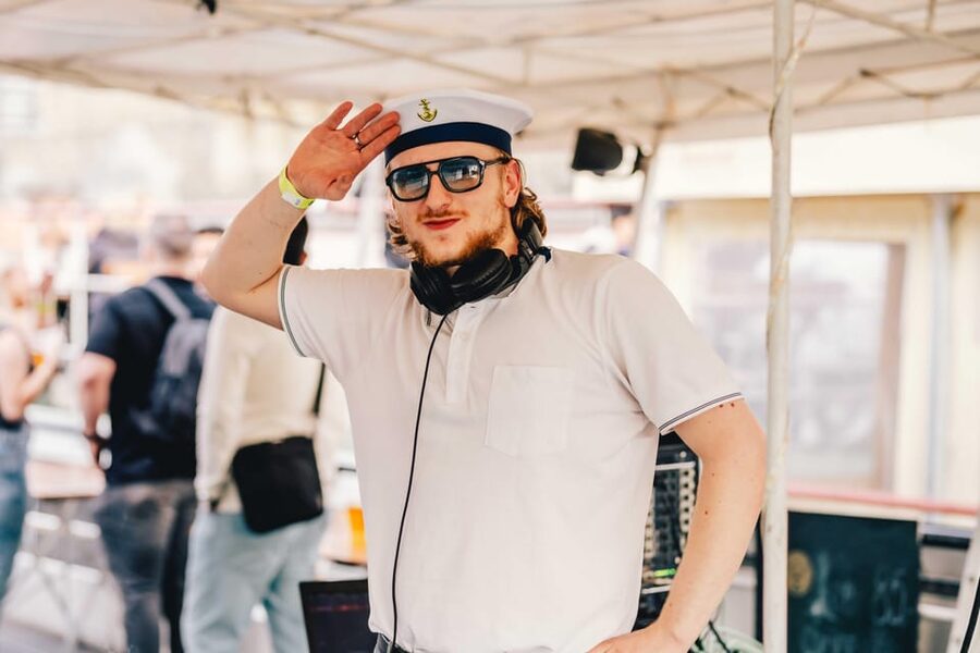 Drunken Monkey Prague Boat Party Open Bar to Duplex Club - What is included, and where extra costs begin