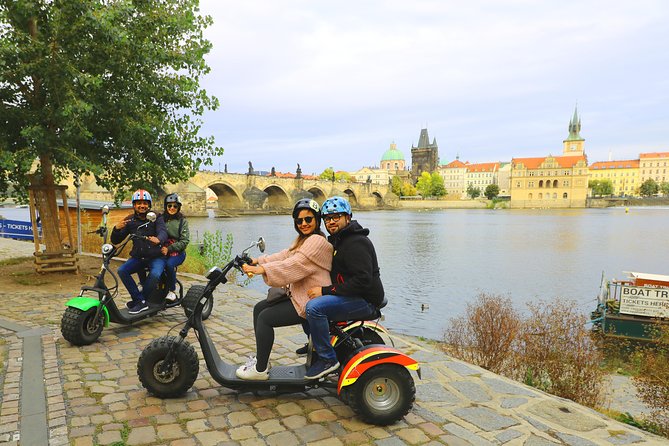 E-Bike, E-Scooter Viewpoint Fun Tour - Choosing between 30 minutes, 60 minutes, and three hours