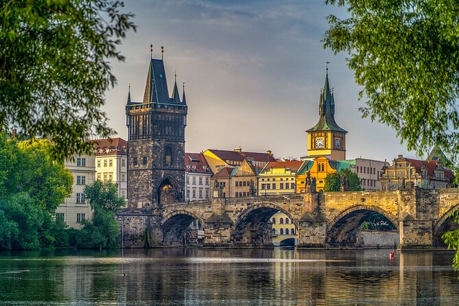 e-Scavenger hunt Prague: Explore the city at your own pace - Prague Castle, Saint Vitus Cathedral, and Hradčany