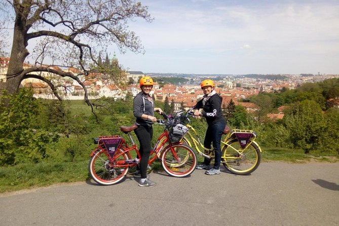 eBike rental - 3hrs - Starting in Malá Strana at Vlašská 15