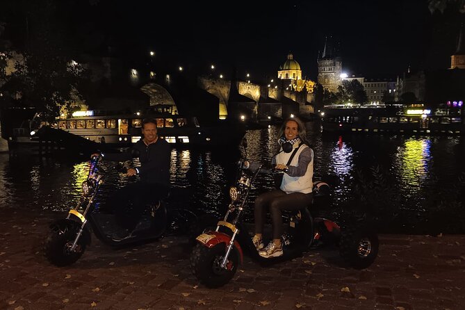 Electric Trike Night Tour in Prague - Live Guided - Prague Castle and St. Vitus Cathedral from outside