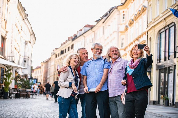 Enchanting Český Krumlov Private Walking Tour: Echoes of the Past - Crossing the Cloak Bridge for the big views