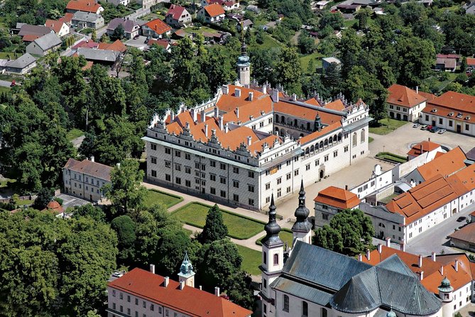 Explore Bohemia UNESCO heritage - 1 week in Bohemia paradise - Český Krumlov: a full day beyond Prague