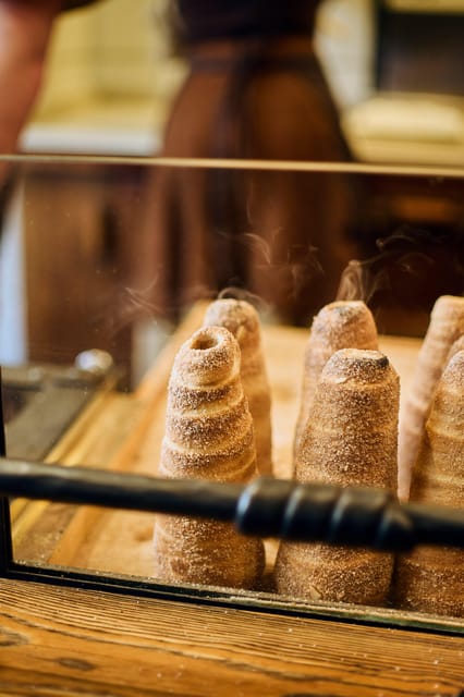 Explore Prague with our chimney cake Prague trail! - How to plan your eight-hour window
