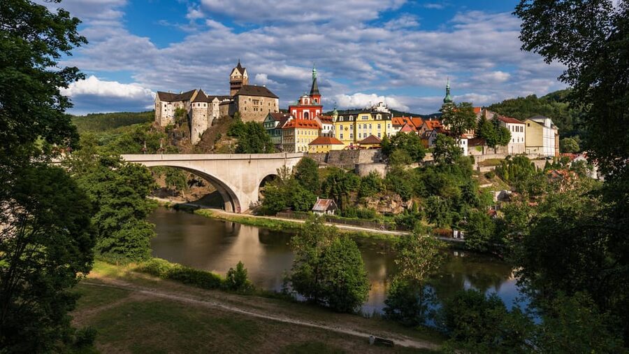 Famous Spa town Karlovy Vary & castle Loket from Prague - Why combine Karlovy Vary and Loket?