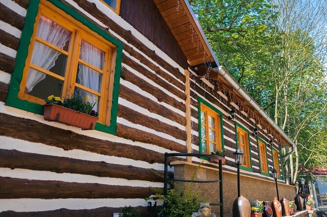 Folk Dinner Experience in Prague with Transportation - What This Prague Folk Dinner Actually Offers