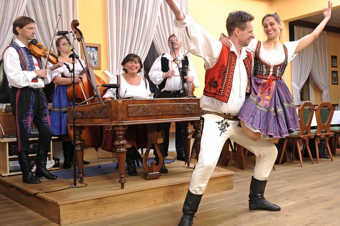 Folklore Evening with Music and Dinner - What makes this Prague evening worth considering