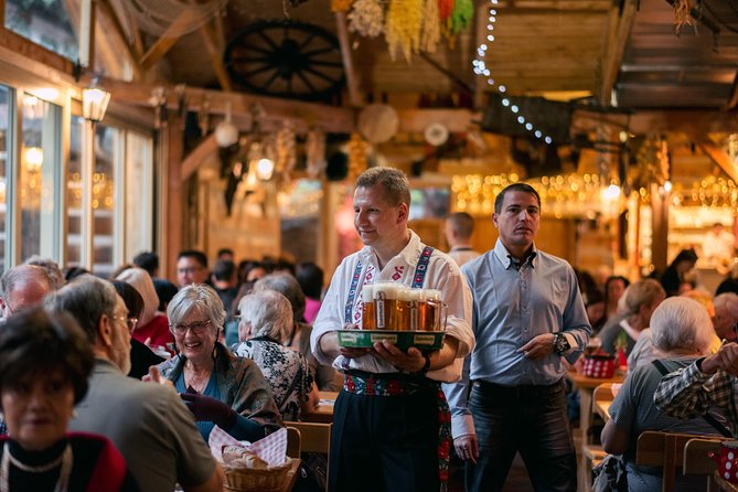 Folklore Evening with Music and Dinner - Who will enjoy this most