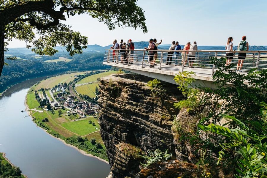 From Prague: Bohemian & Saxon Switzerland Iconic Day Trip - Tisa Rocks: the most atmospheric final walk