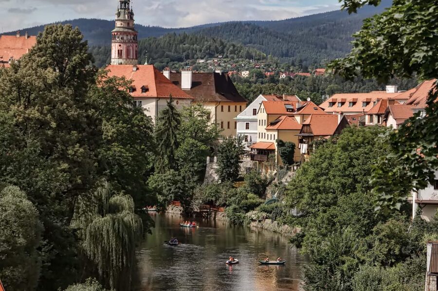From Prague: Český Krumlov Full-Day Tour with Pickup - Why Český Krumlov earns a day from Prague