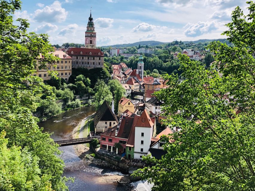 From Prague: Full-Day Český Krumlov Tour with Lunch - Practical tips for making the day better