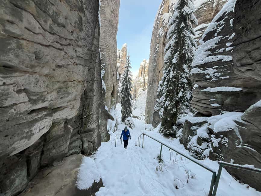 From Prague: Hike, Castle and Brewery in Bohemian Paradise - Guides make the difference