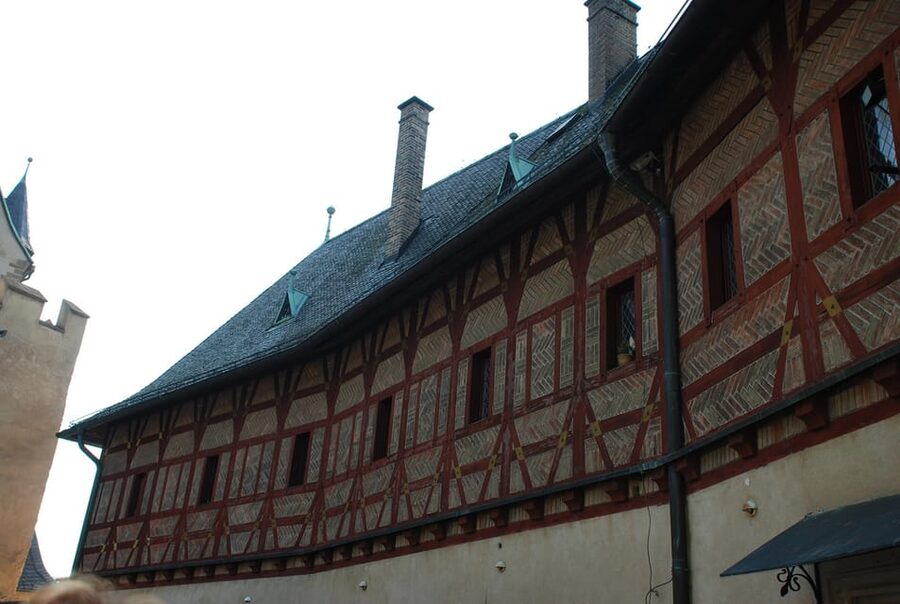 From Prague: Karlstejn Castle Skip-the-Line Ticket and Tour - What the guide adds to the experience