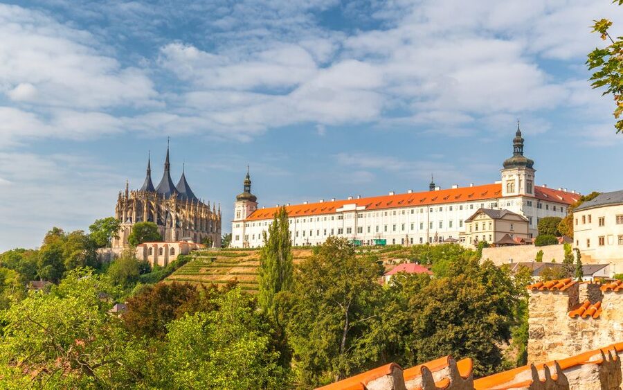 From Prague: Kutná Hora Day Excursion with Bone Church - Entering Sedlec Ossuary, Kutná Hora’s Bone Church