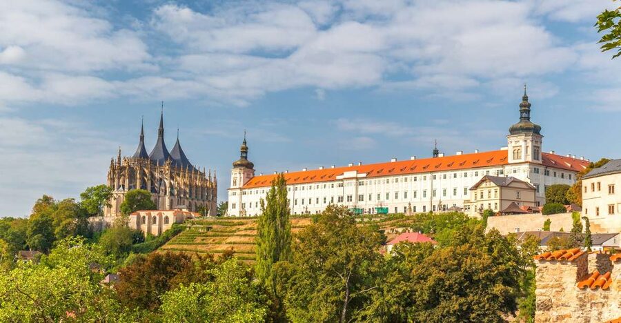From Prague: Kutná Hora Day Excursion with Bone Church - What to know before booking