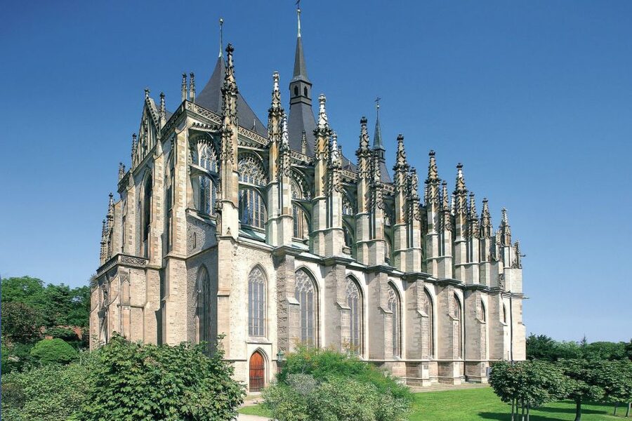 From Prague: Kutná Hora, St.Barbara’s Church, Sedlec Ossuary - Hotel Pickup and the Six-Hour Schedule