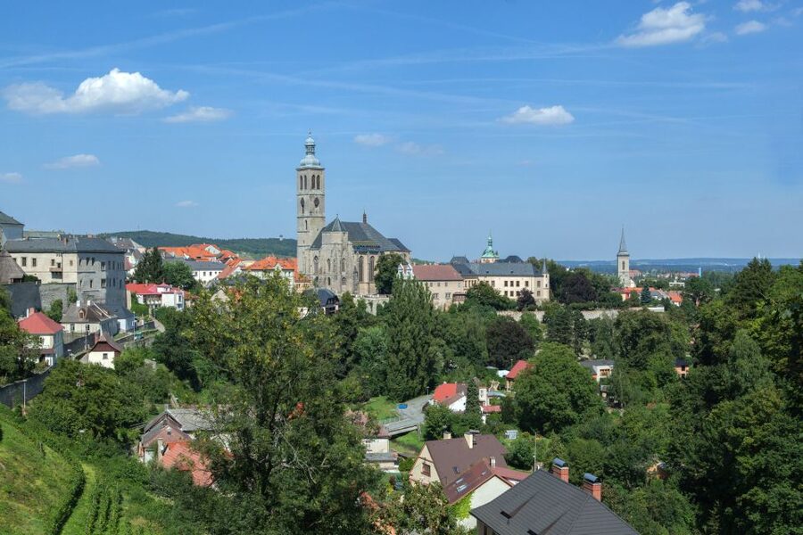 From Prague: Kutna Hora UNESCO Site Tour with Bone Chapel - Which guide style suits you best?