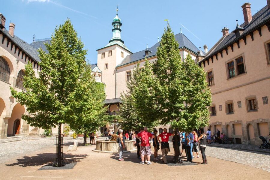 From Prague: Kutna Hora UNESCO Site Tour with Bone Chapel - The Hussite Wars and Kutná Hora’s difficult past
